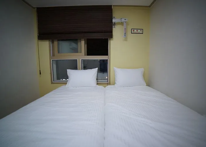舒箱旅馆 *